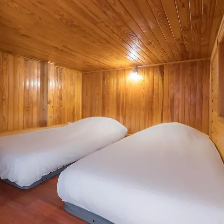 Cosy Avec Mezzanine, Terrasse Ensoleillee, Acces Direct Pistes, Coeur Moriond - Fr-1-563-31 * Courchevel